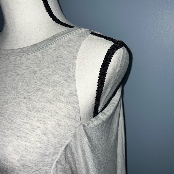Cold shoulder grey long sleeve top - Picture 4 of 9